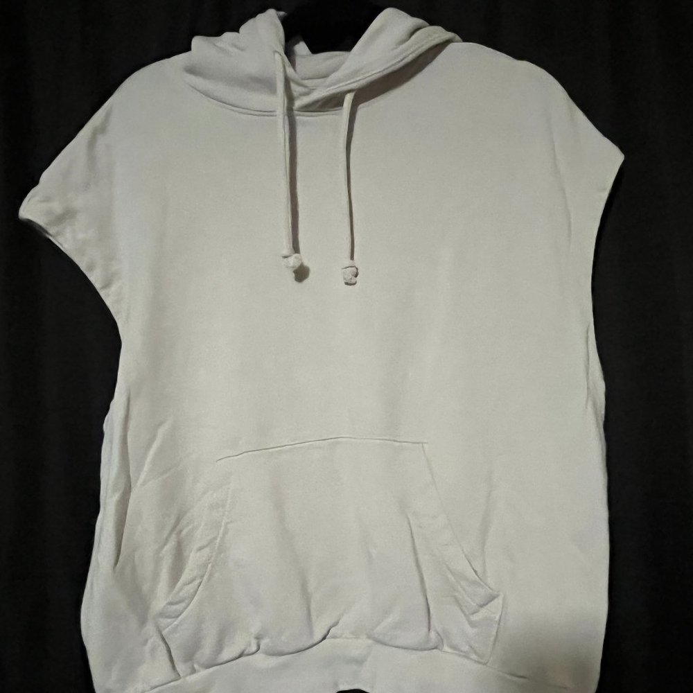 H&M Sleeveless Sweatshirt
